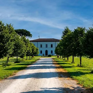 https://villa-archi.emilia-romagnahotels.net